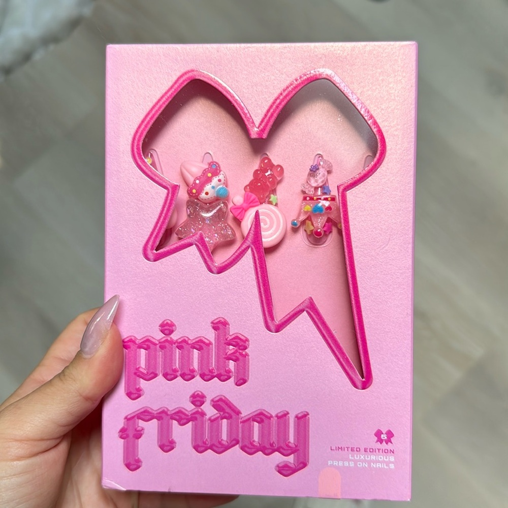 BRAND NEW pink Friday nails kawaii stilletto to press on nails kit - Picture 3 of 6